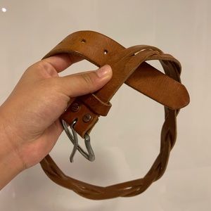 Leather braided belt